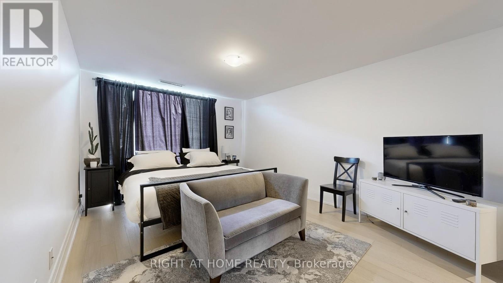 Th-112 - 25 Malcolm Road, Toronto, Ontario  M4G 0C1 - Photo 16 - C12697488