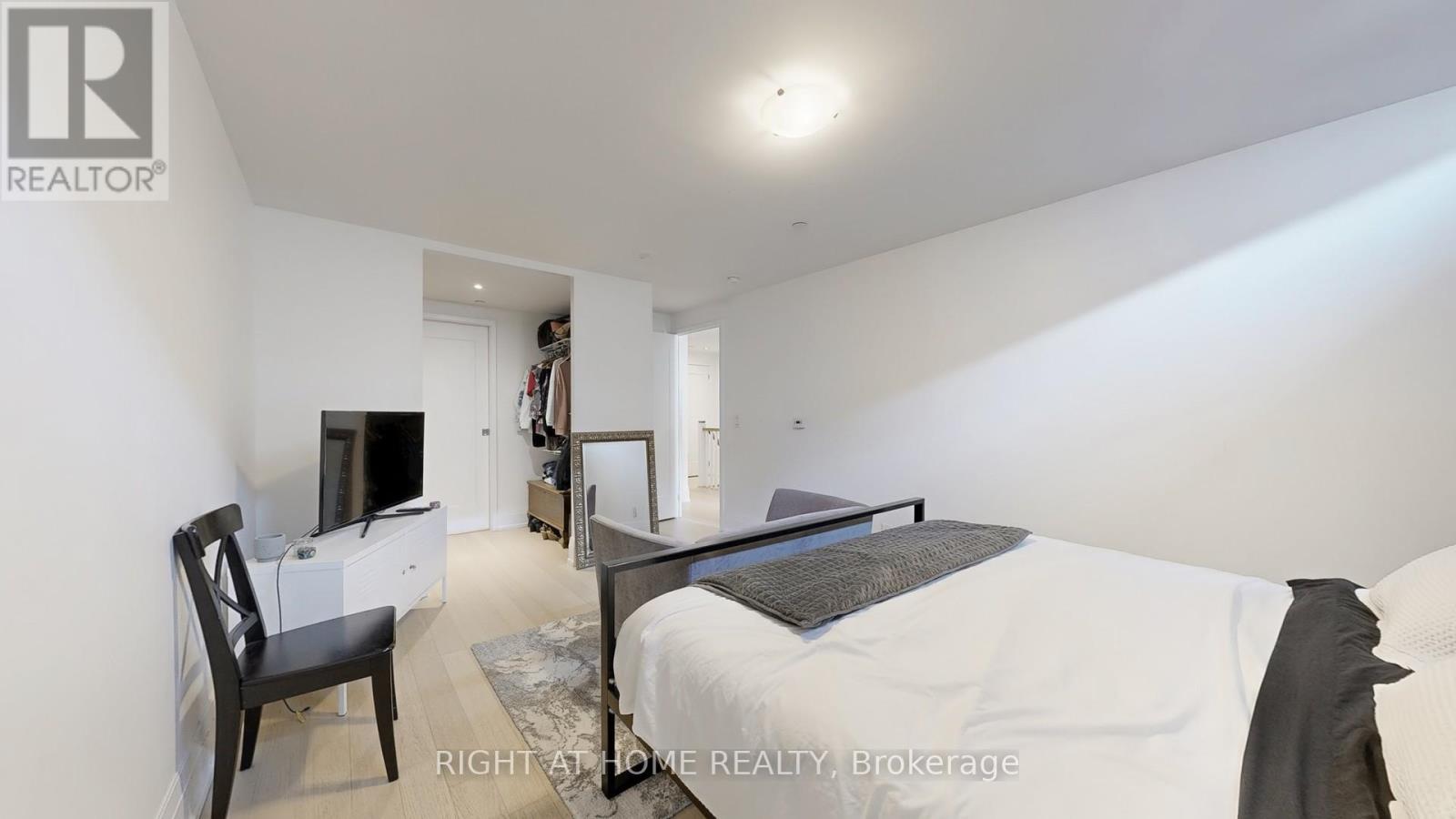 Th-112 - 25 Malcolm Road, Toronto, Ontario  M4G 0C1 - Photo 19 - C12697488