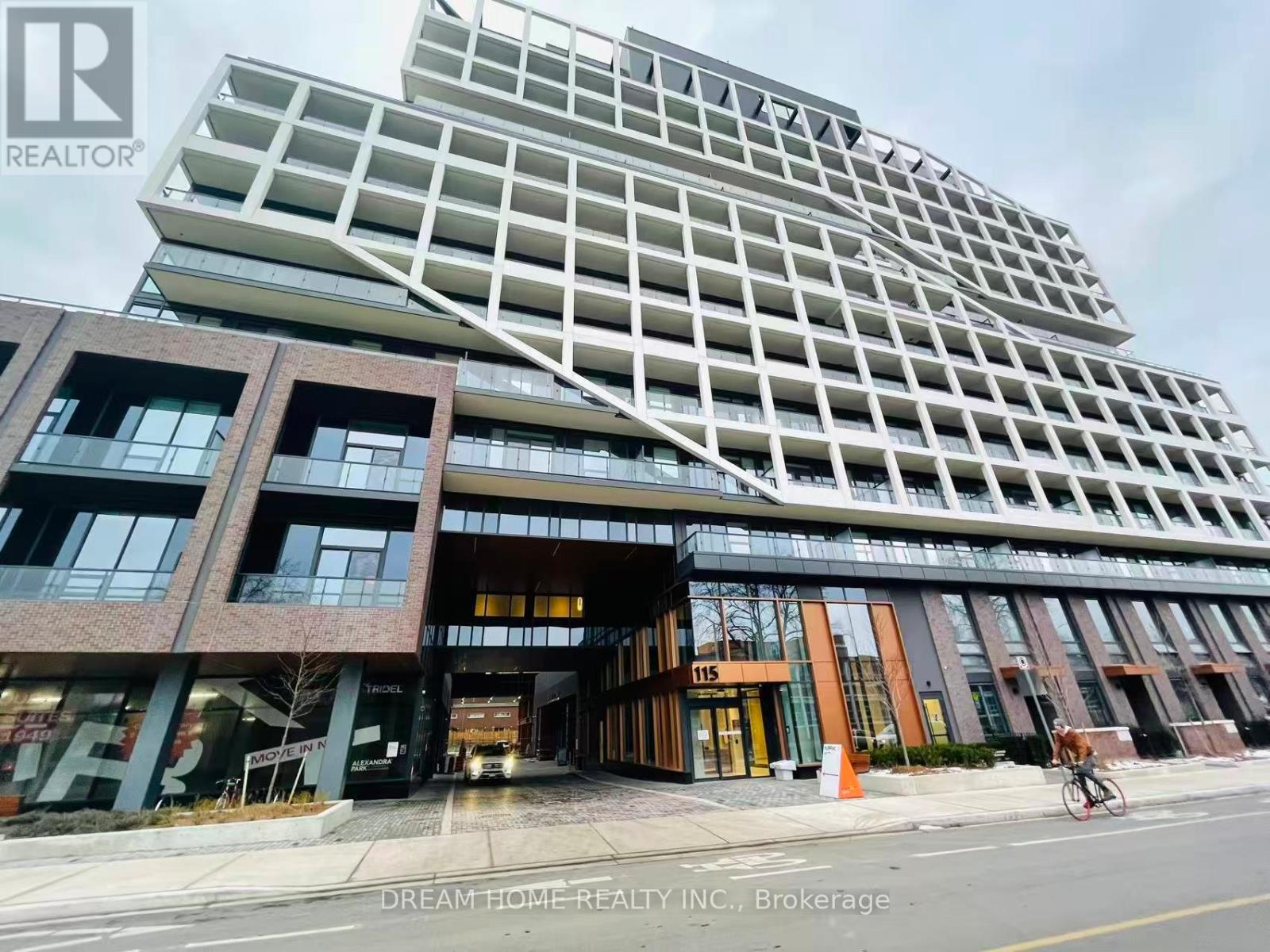 805 - 115 Denison Avenue, Toronto, Ontario  M5T 2N1 - Photo 1 - C12697492