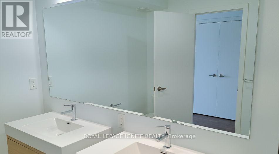 56 Green Gardens Boulevard, Toronto, Ontario  M6A 0E6 - Photo 8 - C12697518