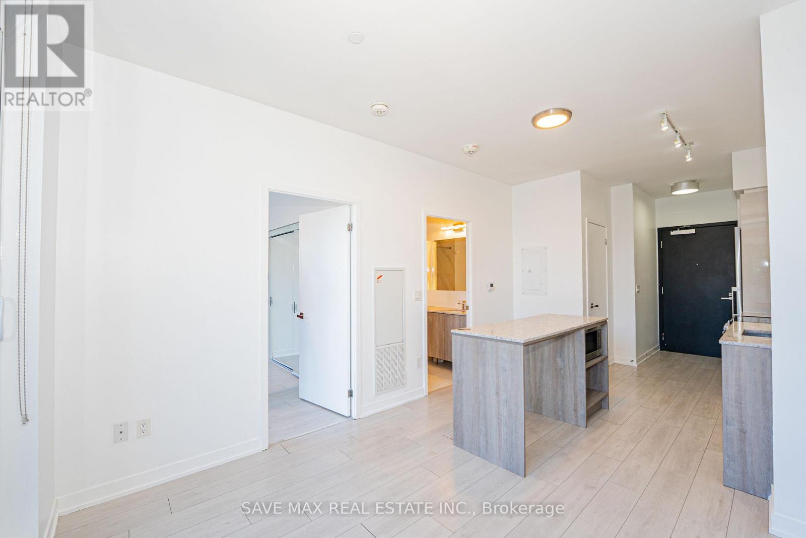 821 - 31 Tippett Road, Toronto, Ontario  M3H 0C8 - Photo 11 - C12697524