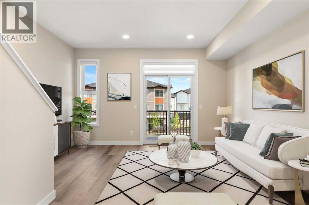 72, 285 Chelsea Court, Chestermere, Alberta T1X 2W7 - Photo 5 - A2263204