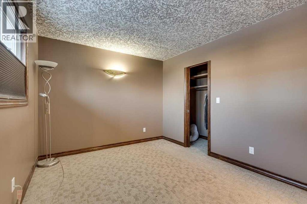 8 Nielsen Close, Red Deer, Alberta  T4P 2A1 - Photo 17 - A2274169