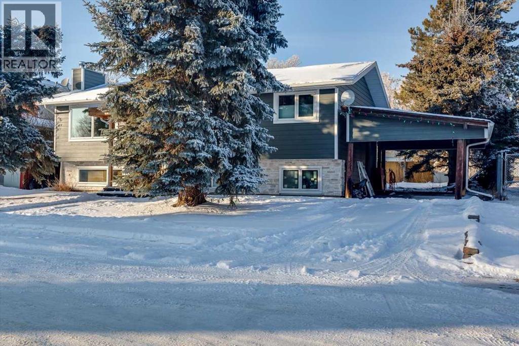 8 Nielsen Close, Red Deer, Alberta  T4P 2A1 - Photo 2 - A2274169