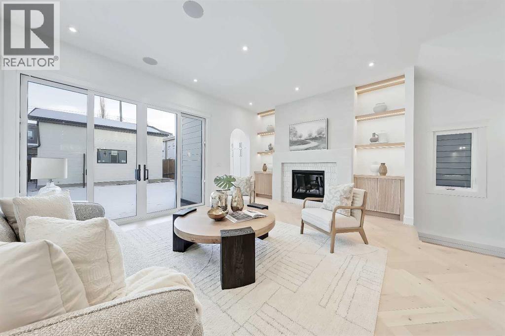 1741 48 Avenue Sw, Calgary, Alberta  T2T 2T2 - Photo 12 - A2277627