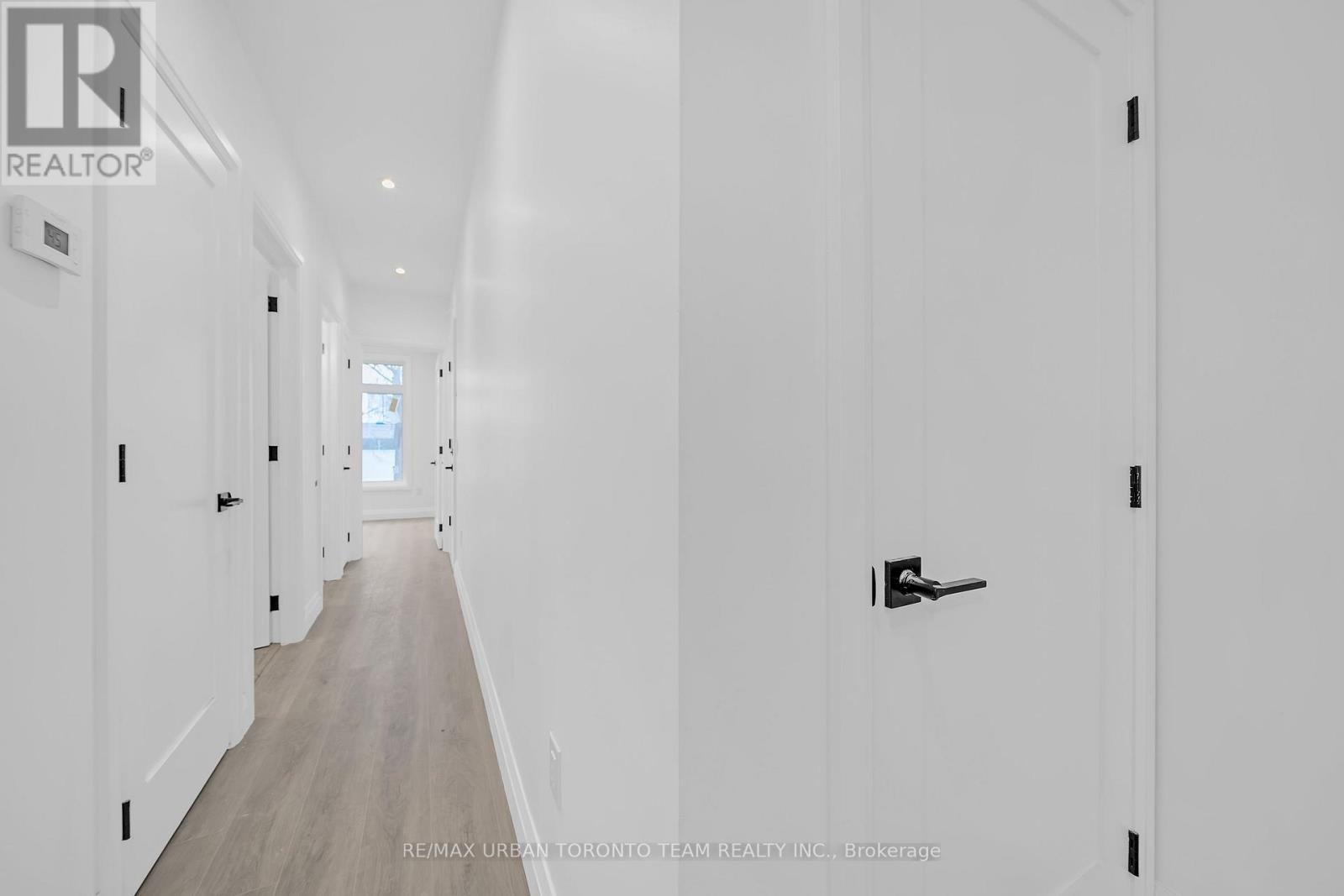 Main - 474 Montrose Avenue, Toronto, Ontario  M6G 3H1 - Photo 6 - C12590930