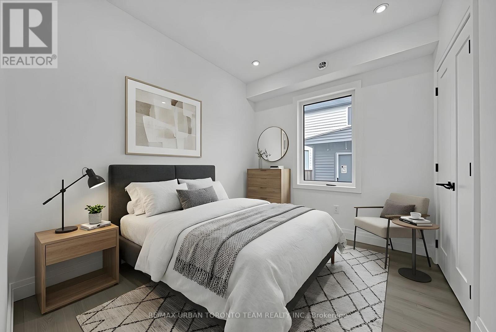 Main - 474 Montrose Avenue, Toronto, Ontario  M6G 3H1 - Photo 5 - C12590930