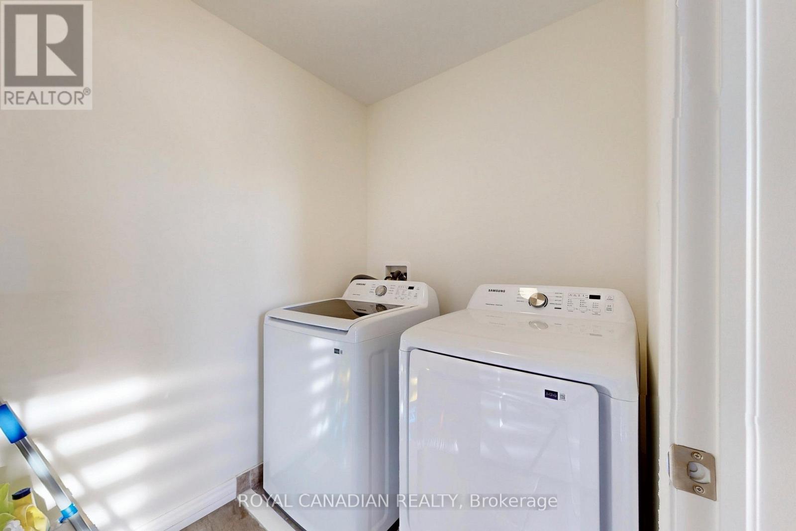 38 Rochester Drive, Barrie, Ontario  L9J 0W1 - Photo 17 - S12697510