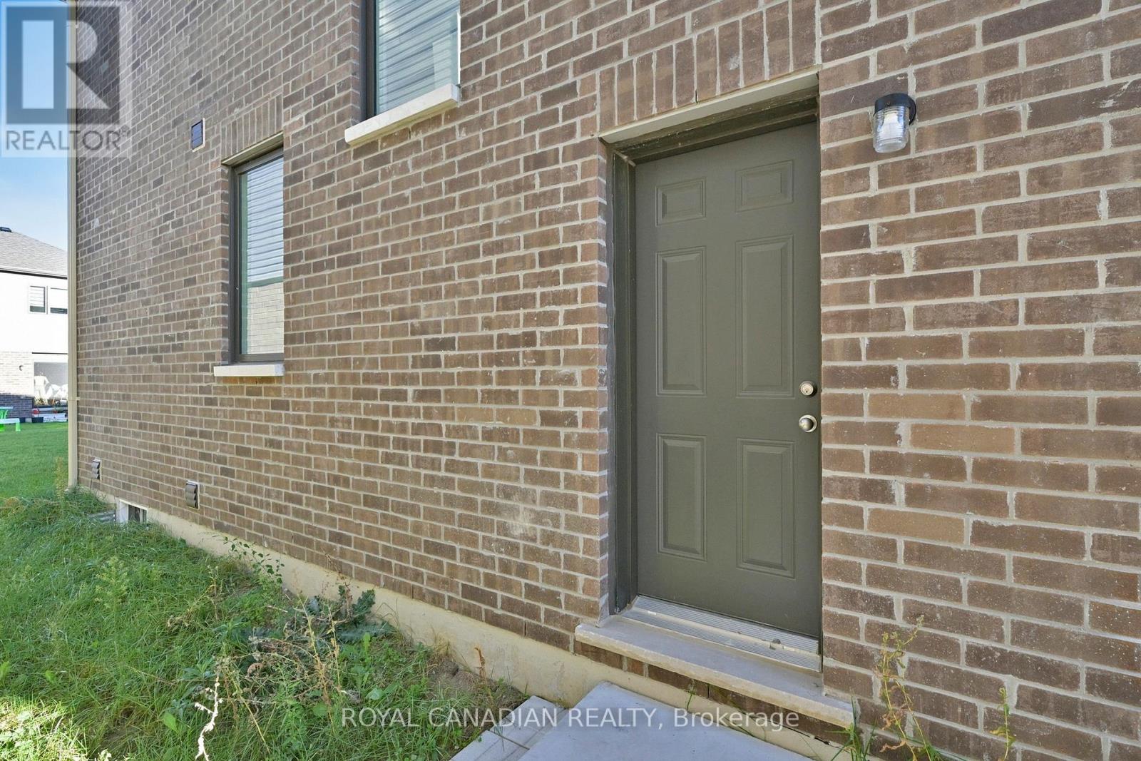 38 Rochester Drive, Barrie, Ontario  L9J 0W1 - Photo 24 - S12697510