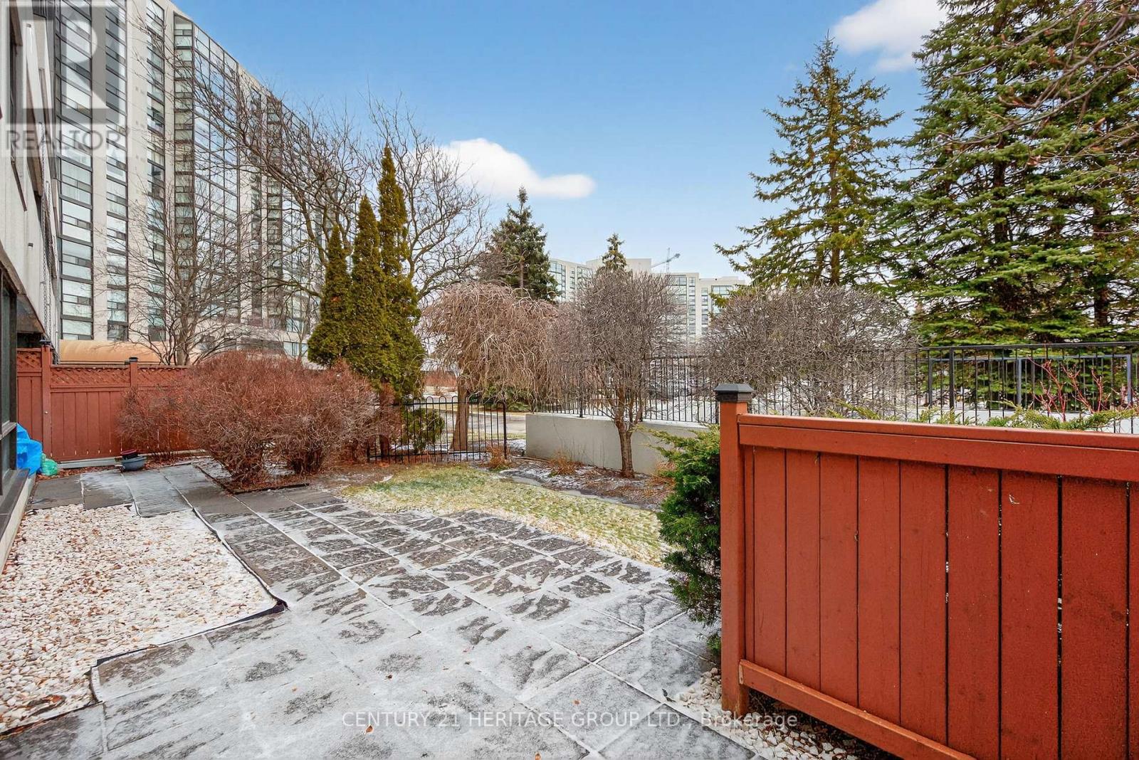 112 - 40 Harding Boulevard W, Richmond Hill, Ontario  L4C 9S5 - Photo 37 - N12695376