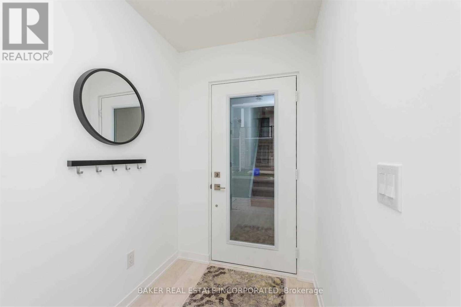 30 - 1095 Cooke Boulevard, Burlington, Ontario  L7T 0C4 - Photo 4 - W12689290