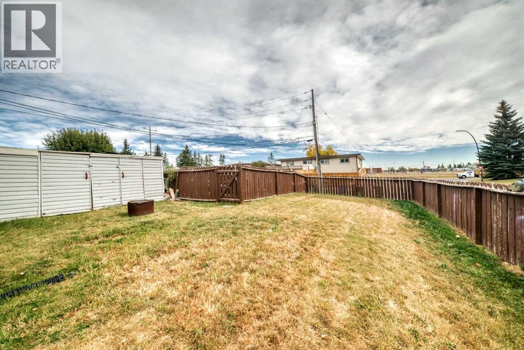 133 & 135 Huntford Close Ne, Calgary, Alberta  T2K 3Y7 - Photo 28 - A2261915