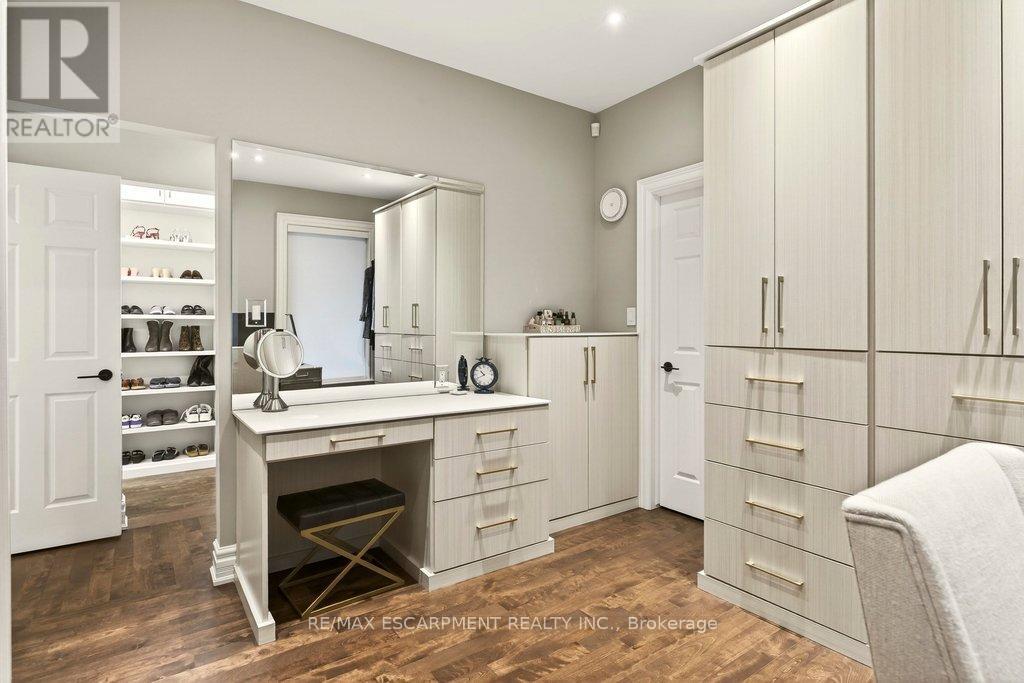 4169 Lakeshore Road, Burlington, Ontario  L7L 1A5 - Photo 19 - W12697508