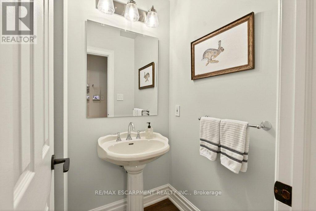 4169 Lakeshore Road, Burlington, Ontario  L7L 1A5 - Photo 22 - W12697508