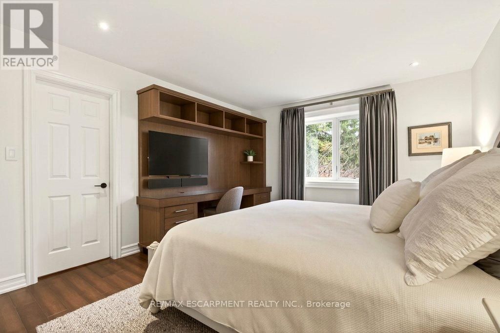 4169 Lakeshore Road, Burlington, Ontario  L7L 1A5 - Photo 24 - W12697508