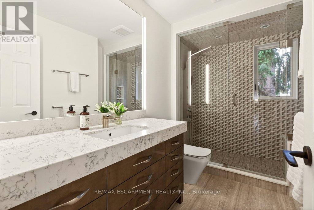 4169 Lakeshore Road, Burlington, Ontario  L7L 1A5 - Photo 26 - W12697508