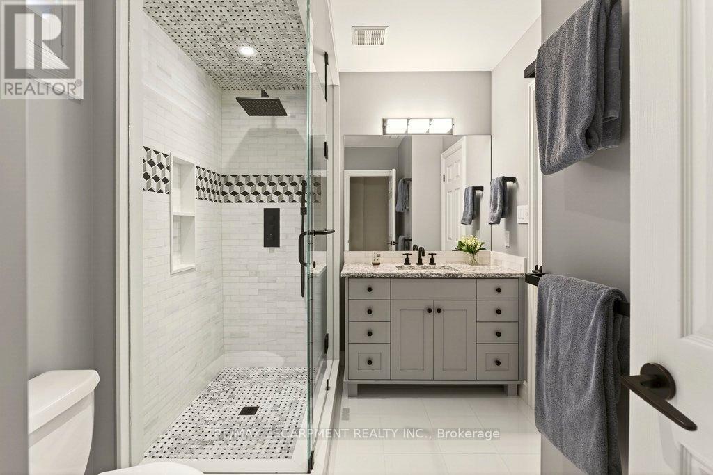 4169 Lakeshore Road, Burlington, Ontario  L7L 1A5 - Photo 41 - W12697508