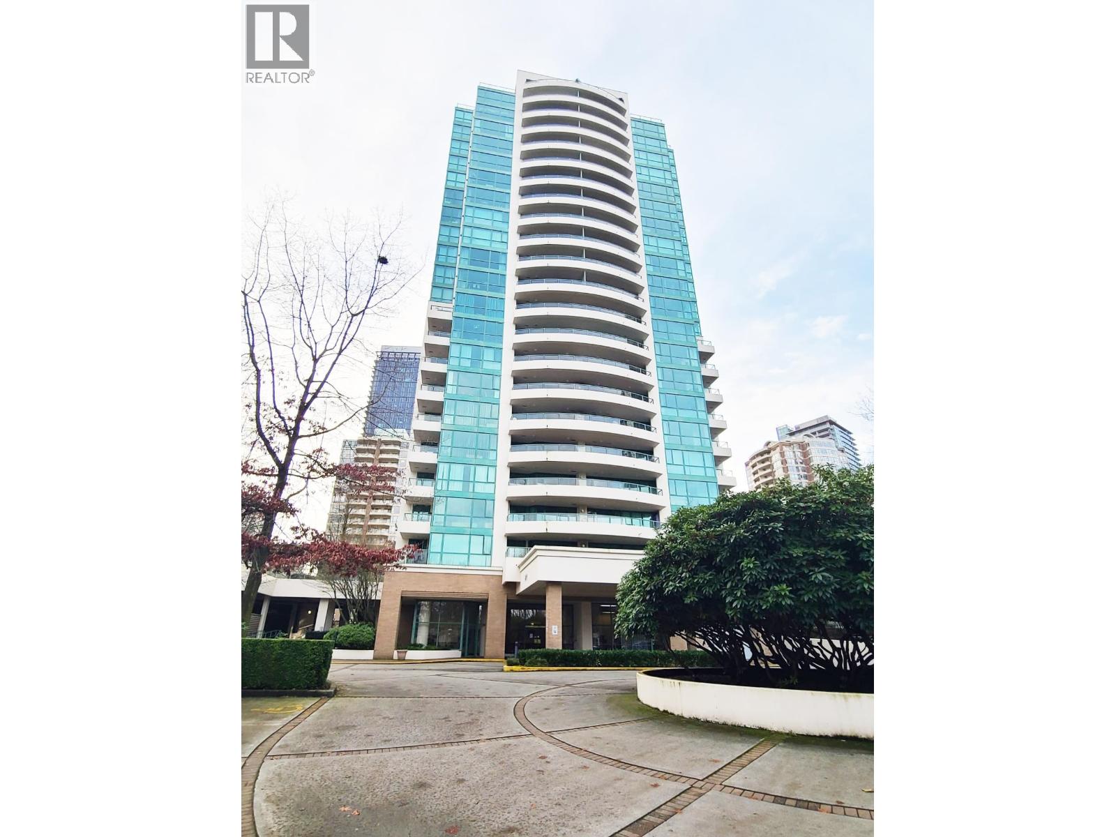 604 5899 Wilson Avenue, Burnaby, British Columbia V5H 4R9 - Photo 2 - R3079453