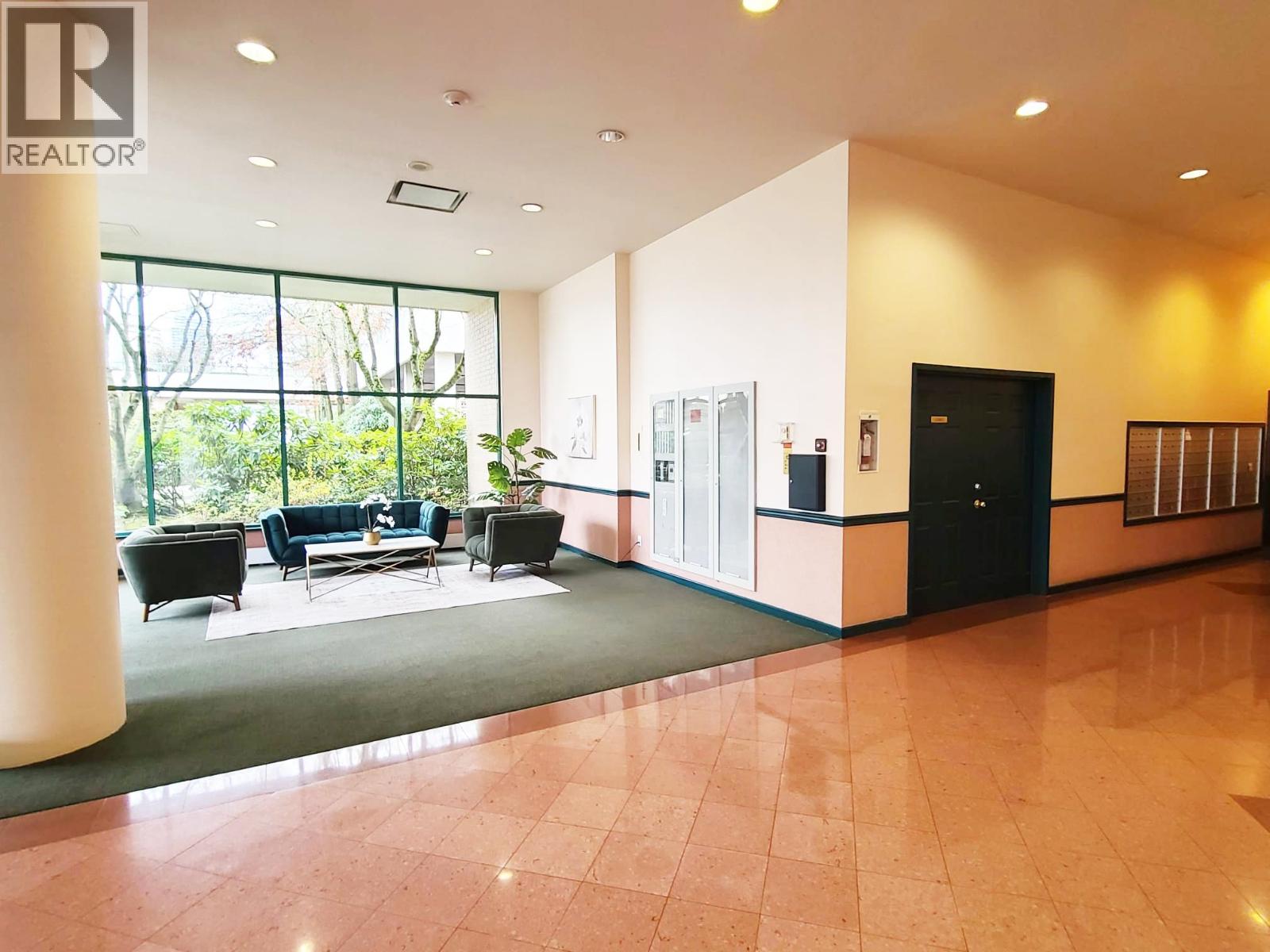 604 5899 Wilson Avenue, Burnaby, British Columbia V5H 4R9 - Photo 3 - R3079453