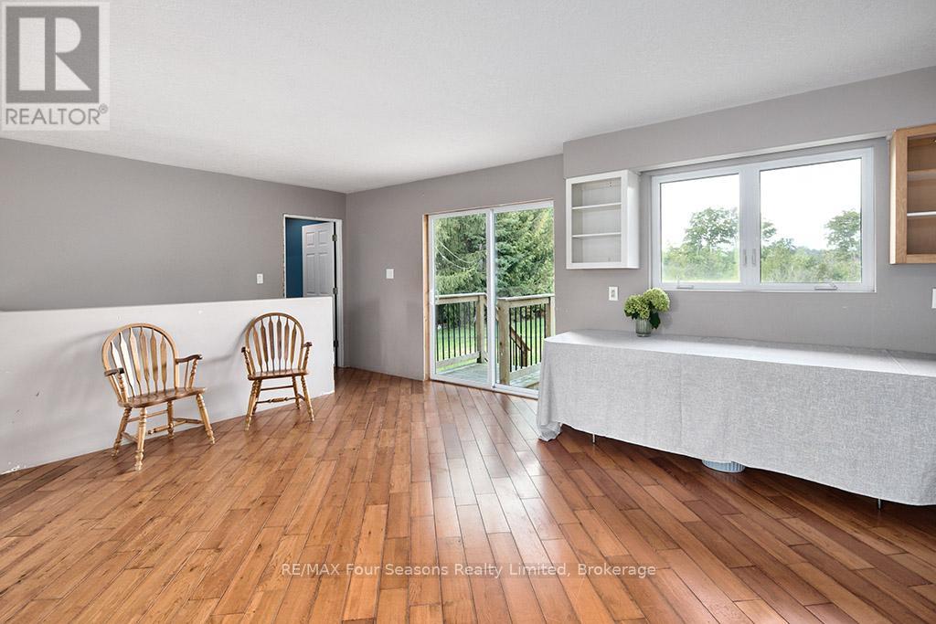 98 George Street, Clearview (Creemore), Ontario  L0M 1G0 - Photo 17 - S12697548