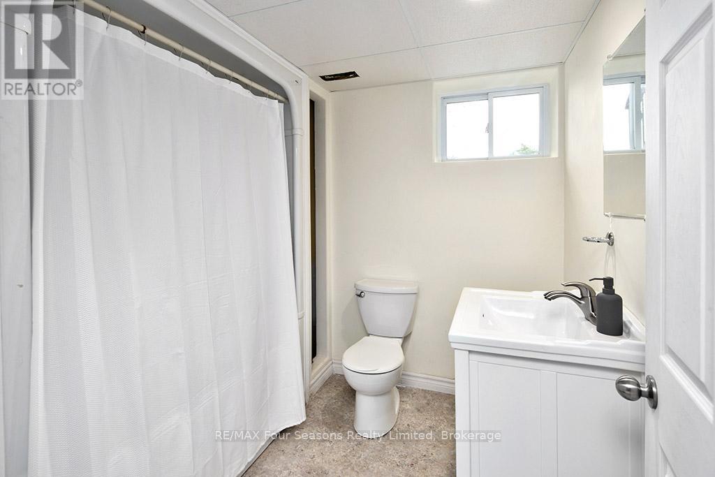 98 George Street, Clearview (Creemore), Ontario  L0M 1G0 - Photo 20 - S12697548