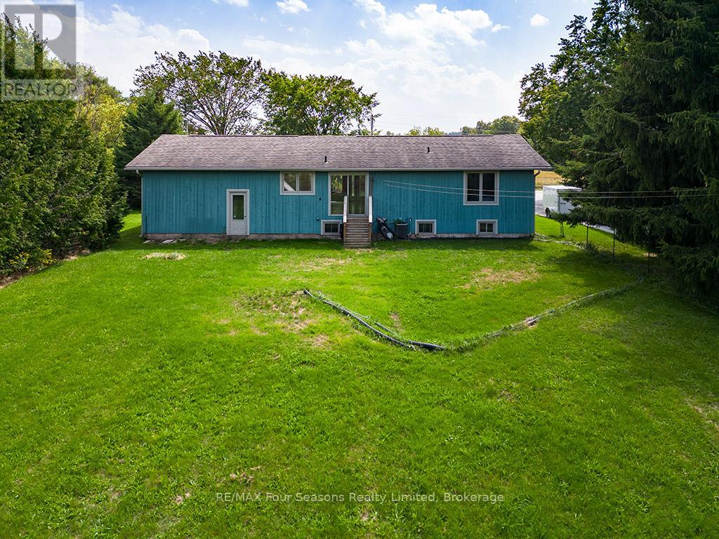 98 George Street, Clearview (Creemore), Ontario  L0M 1G0 - Photo 28 - S12697548