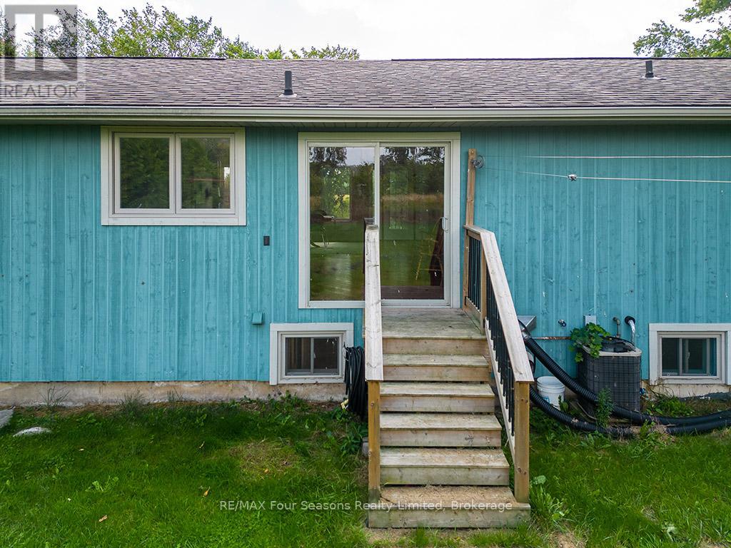 98 George Street, Clearview (Creemore), Ontario  L0M 1G0 - Photo 30 - S12697548