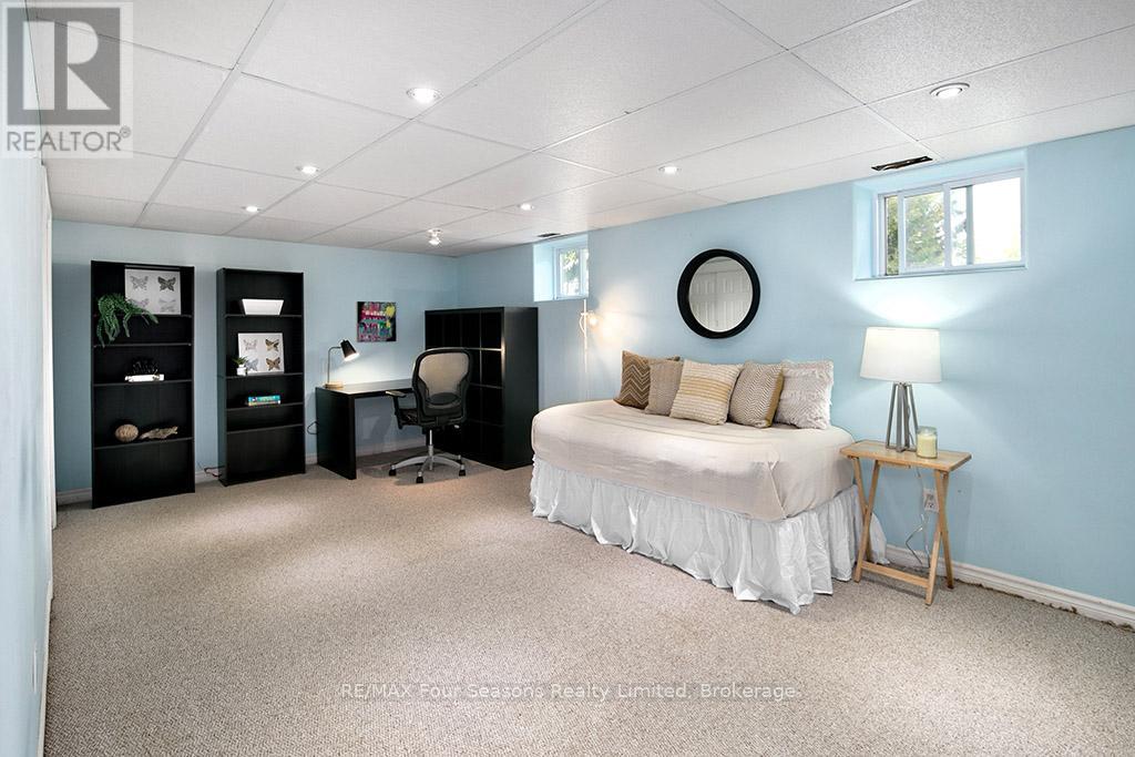 98 George Street, Clearview (Creemore), Ontario  L0M 1G0 - Photo 6 - S12697548