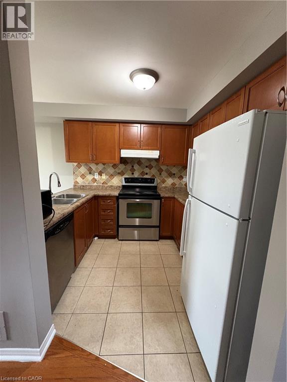 35 Cornerstone Drive, Stoney Creek, Ontario  L8L 0A1 - Photo 3 - 40798675