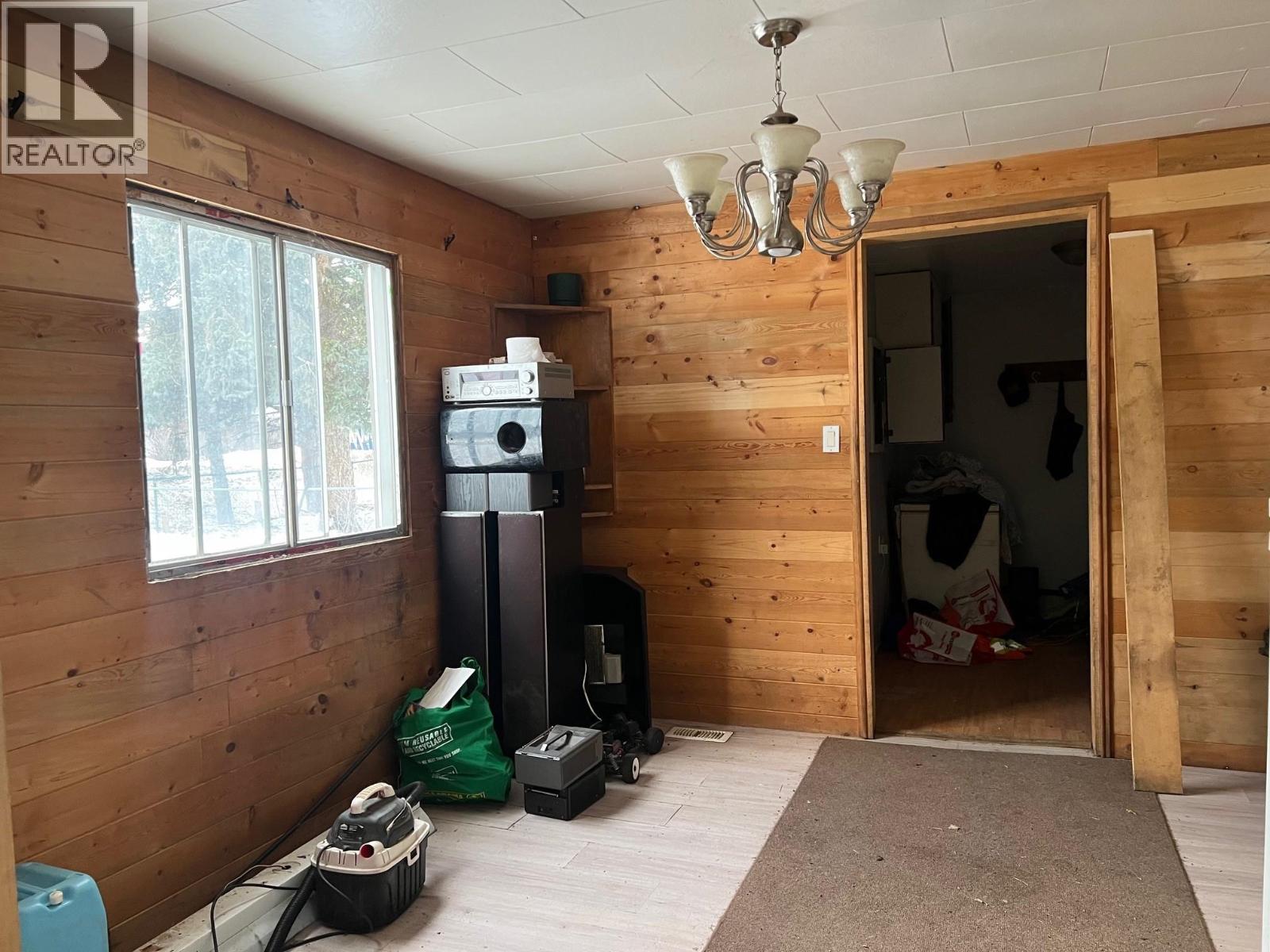 10109 Beattie Drive, Hudsons Hope, British Columbia  V0C 1V0 - Photo 5 - R3049184