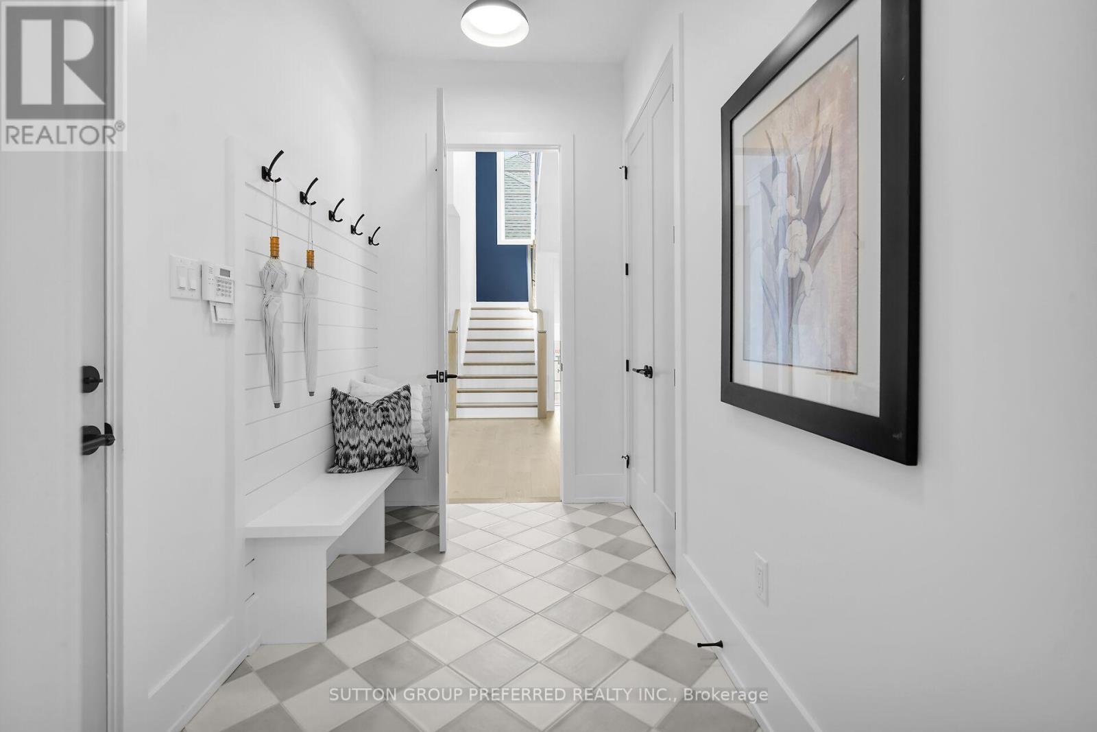 868 Eagletrace Drive, London North, Ontario  N6G 3X9 - Photo 22 - X12697540