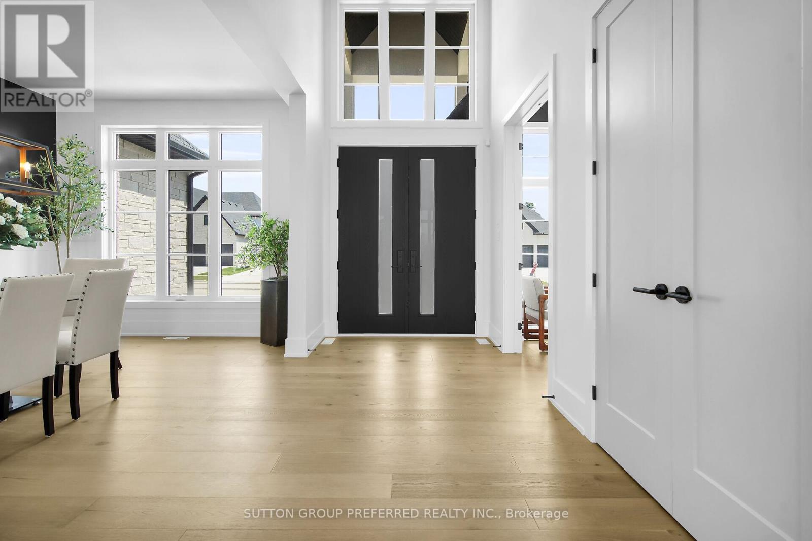 868 Eagletrace Drive, London North, Ontario  N6G 3X9 - Photo 4 - X12697540