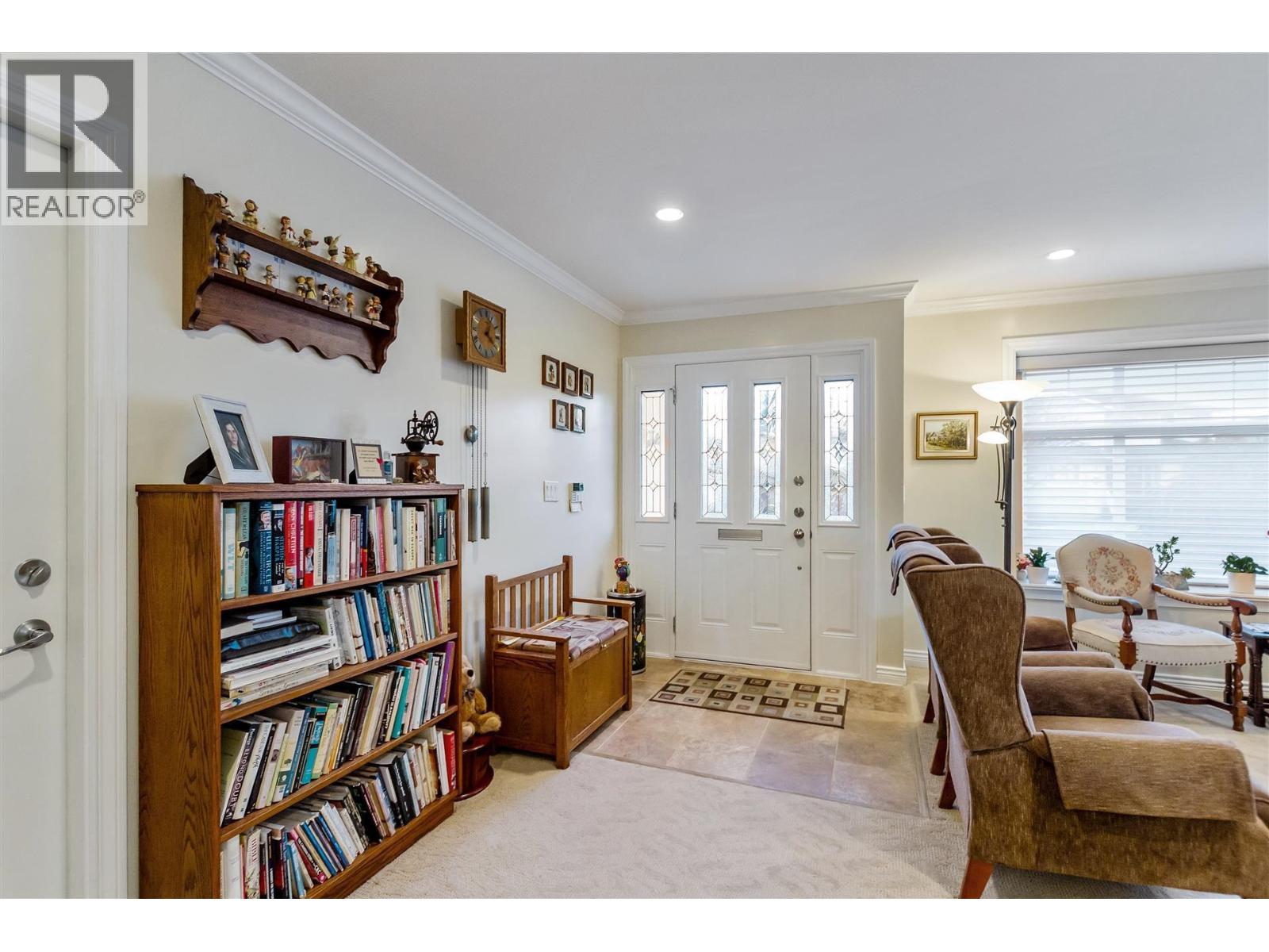 8381 14th Avenue, Burnaby, British Columbia  V3N 2C2 - Photo 4 - R3078114