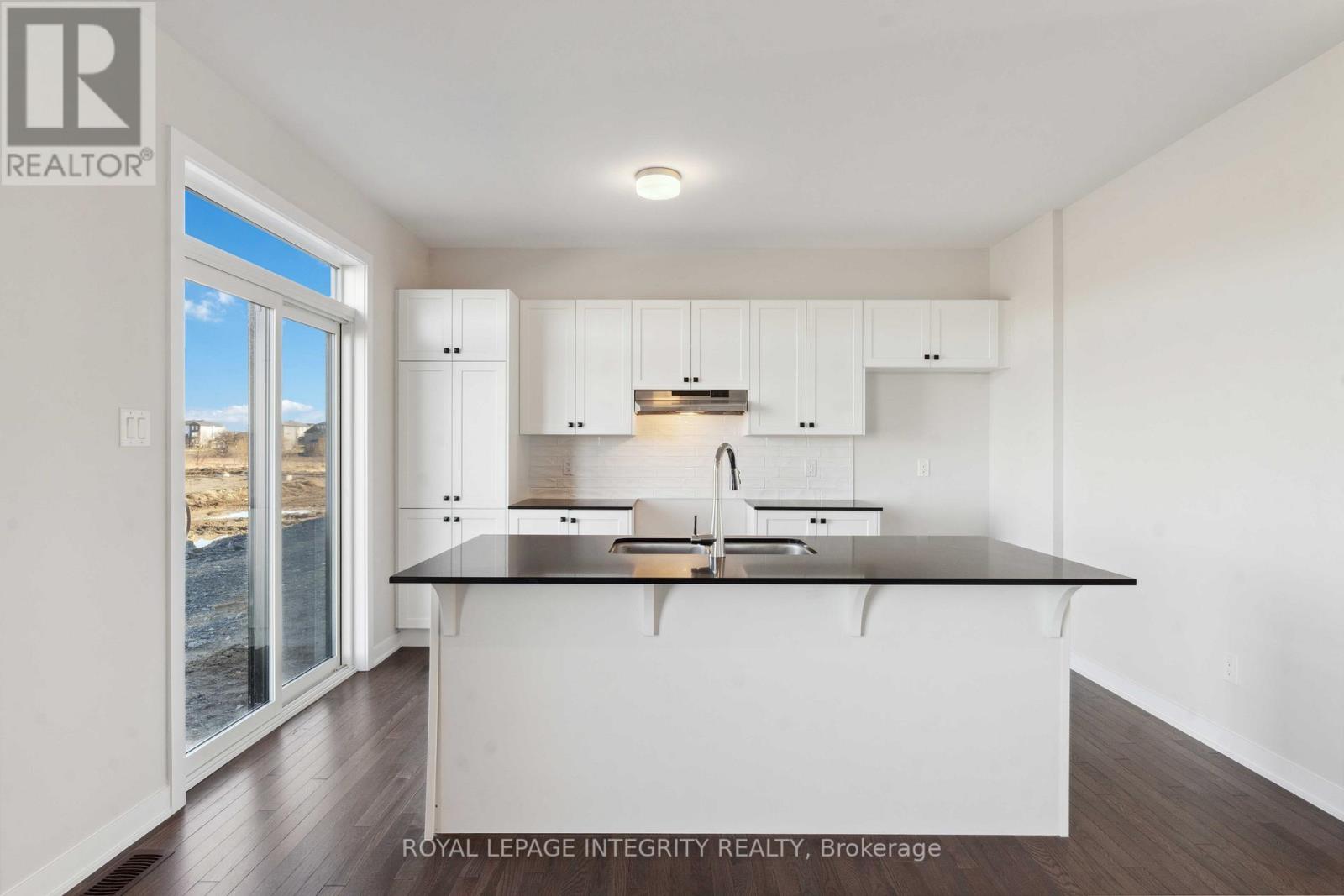 202 Conservancy Drive, Ottawa, Ontario  K2J 7M5 - Photo 10 - X12697570