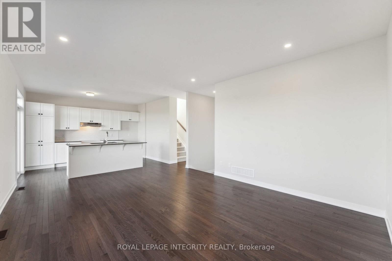 202 Conservancy Drive, Ottawa, Ontario  K2J 7M5 - Photo 14 - X12697570