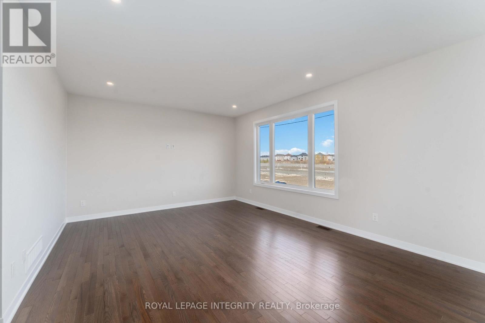 202 Conservancy Drive, Ottawa, Ontario  K2J 7M5 - Photo 17 - X12697570