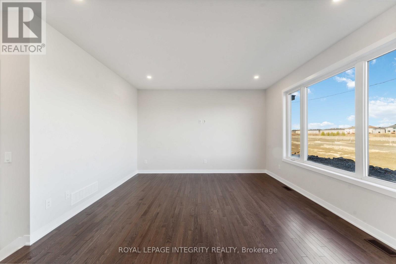 202 Conservancy Drive, Ottawa, Ontario  K2J 7M5 - Photo 18 - X12697570