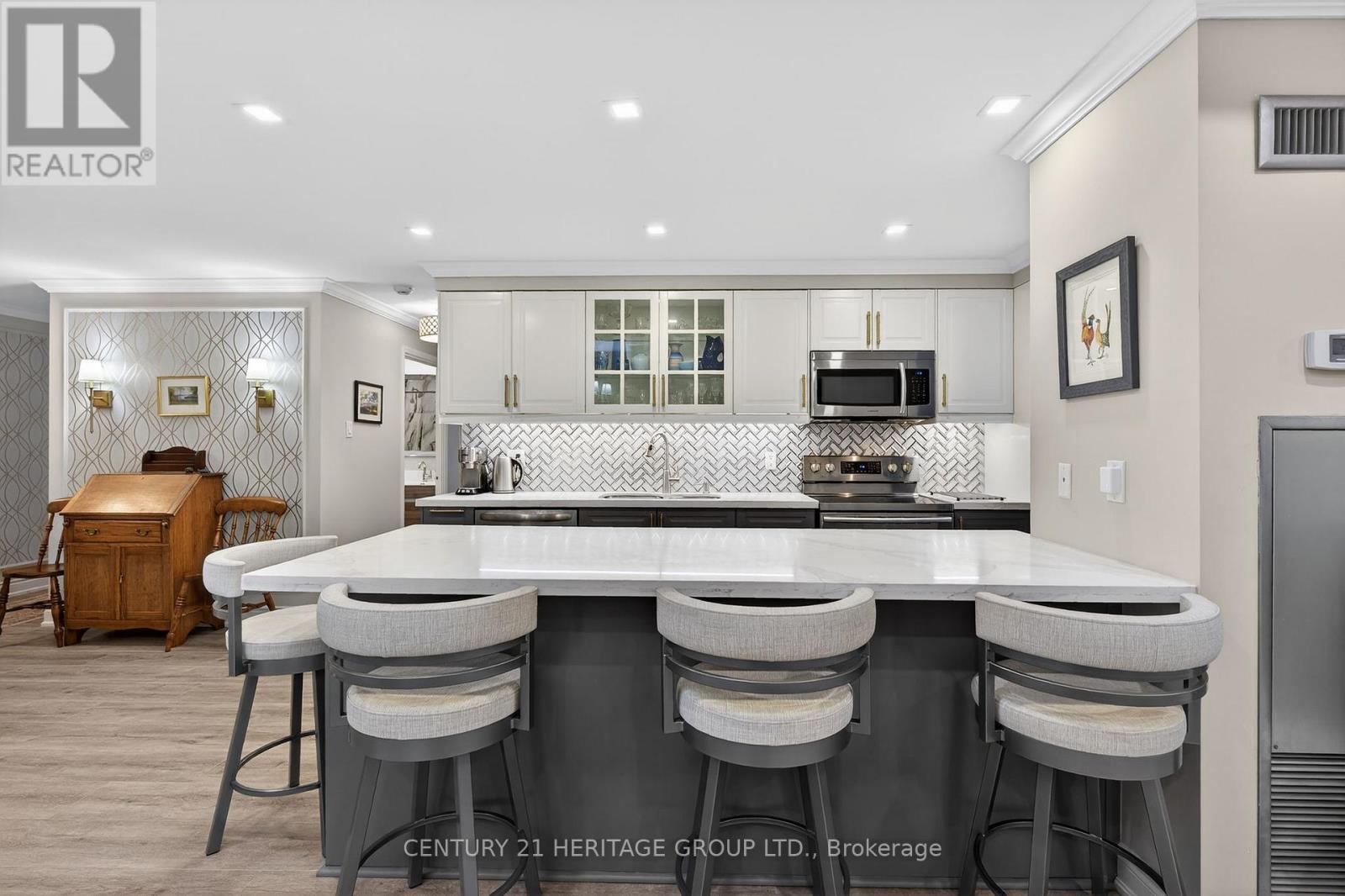 112 - 40 Harding Boulevard W, Richmond Hill, Ontario  L4C 9S5 - Photo 6 - N12695376