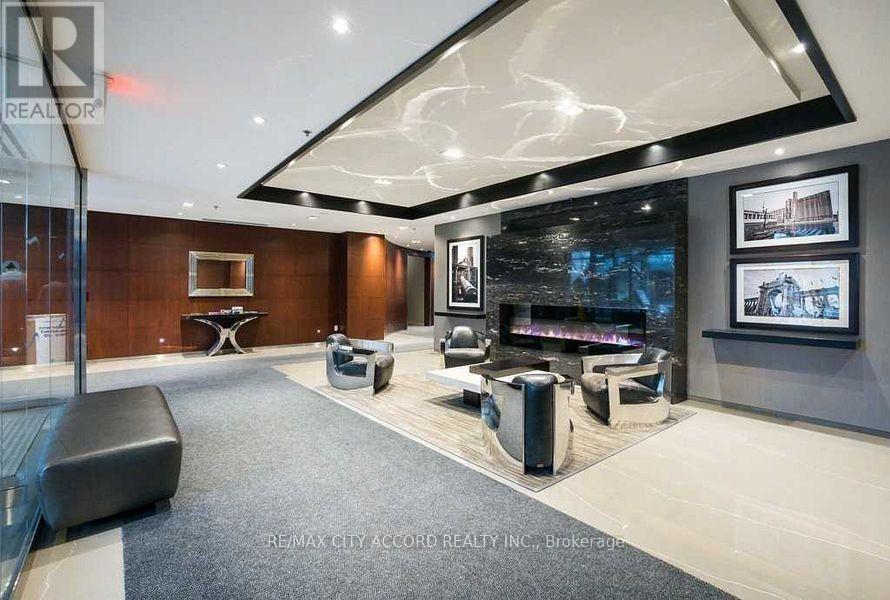 202 - 231 Fort York Boulevard, Toronto, Ontario  M5V 1B2 - Photo 2 - C12697532