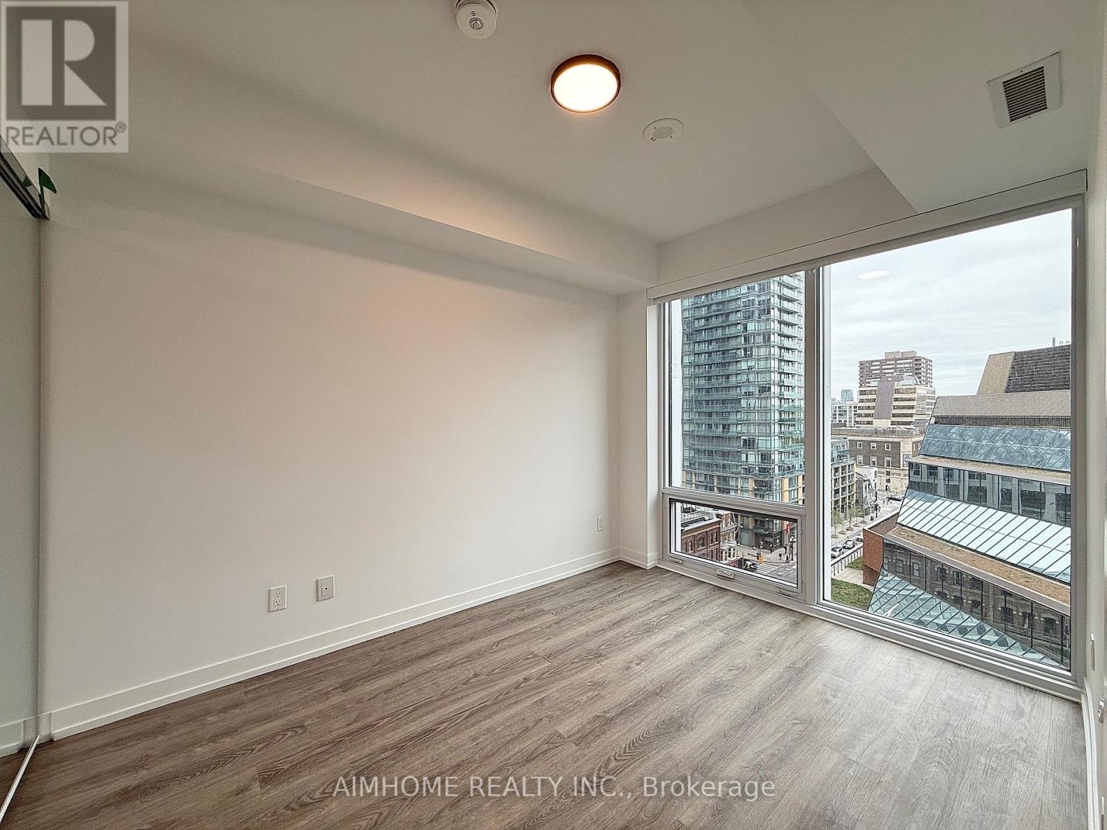 1005 - 771 Yonge Street, Toronto, Ontario  M4W 2G4 - Photo 13 - C12697588