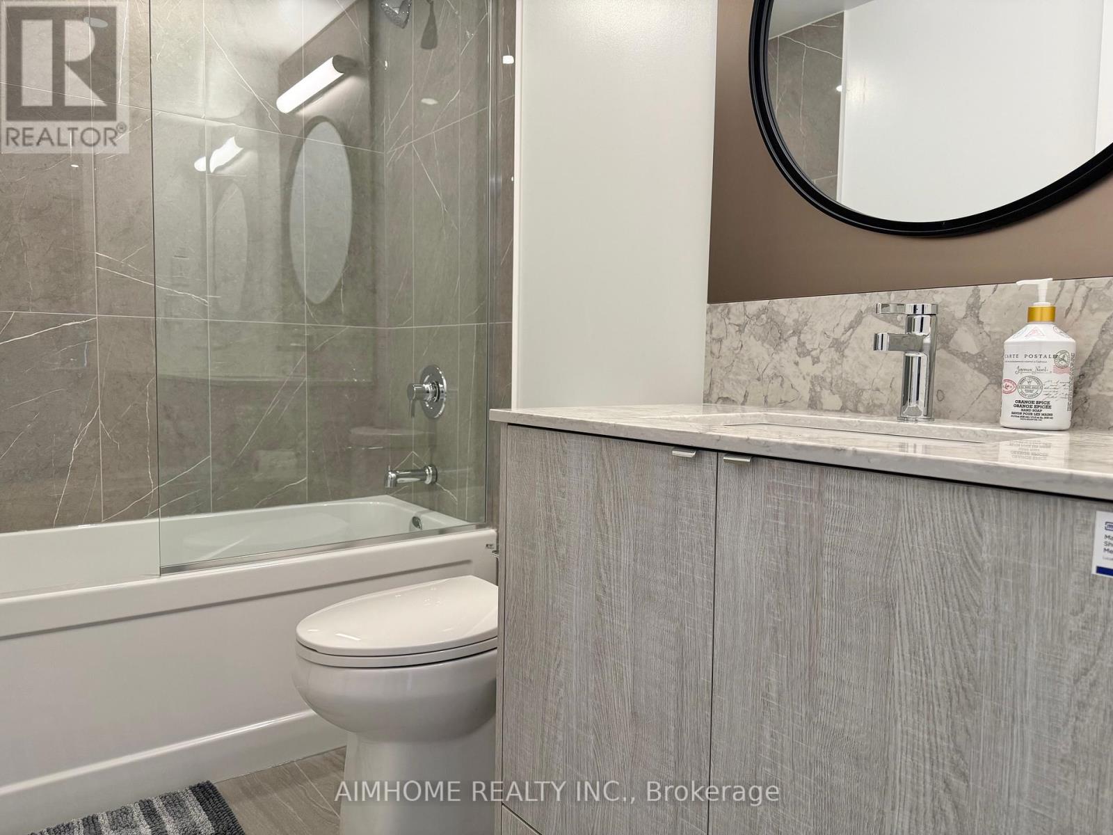 1005 - 771 Yonge Street, Toronto, Ontario  M4W 2G4 - Photo 16 - C12697588