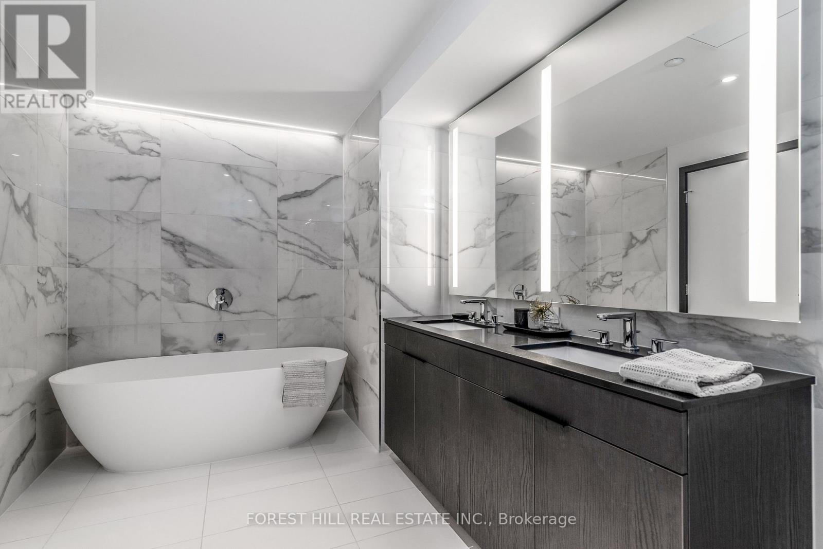 Ph03 - 2 Avenue Road, Toronto, Ontario  M5R 0C6 - Photo 9 - C12697592