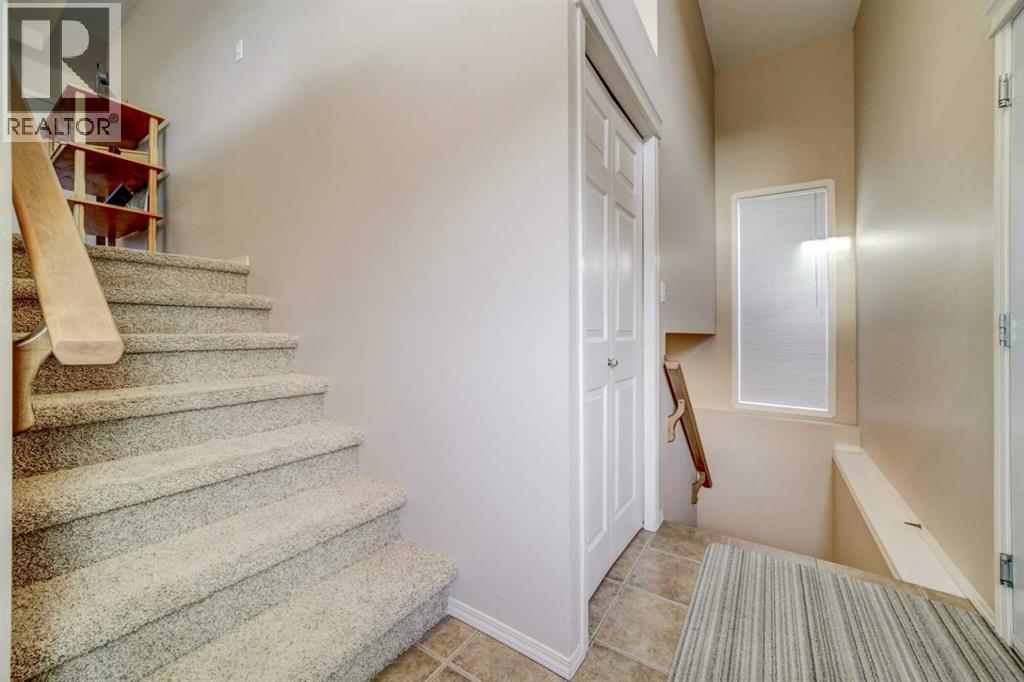 425 Edinburgh Road W, Lethbridge, Alberta  T1J 5A6 - Photo 5 - A2277868