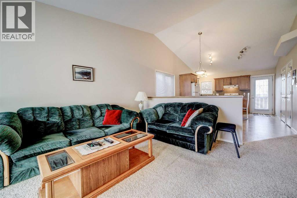 425 Edinburgh Road W, Lethbridge, Alberta  T1J 5A6 - Photo 8 - A2277868