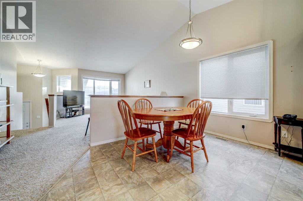 425 Edinburgh Road W, Lethbridge, Alberta  T1J 5A6 - Photo 12 - A2277868