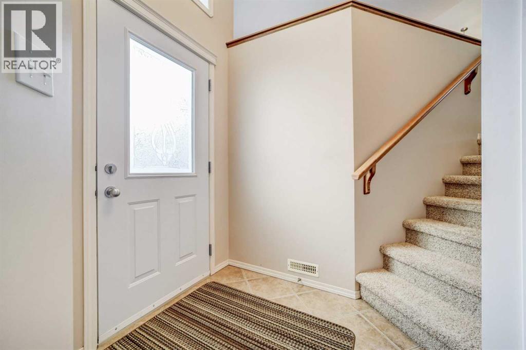 425 Edinburgh Road W, Lethbridge, Alberta  T1J 5A6 - Photo 4 - A2277868