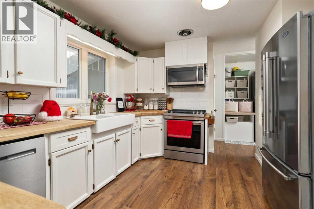2 Grand Park Crescent, Camrose, Alberta  T4V 2K4 - Photo 7 - A2275247