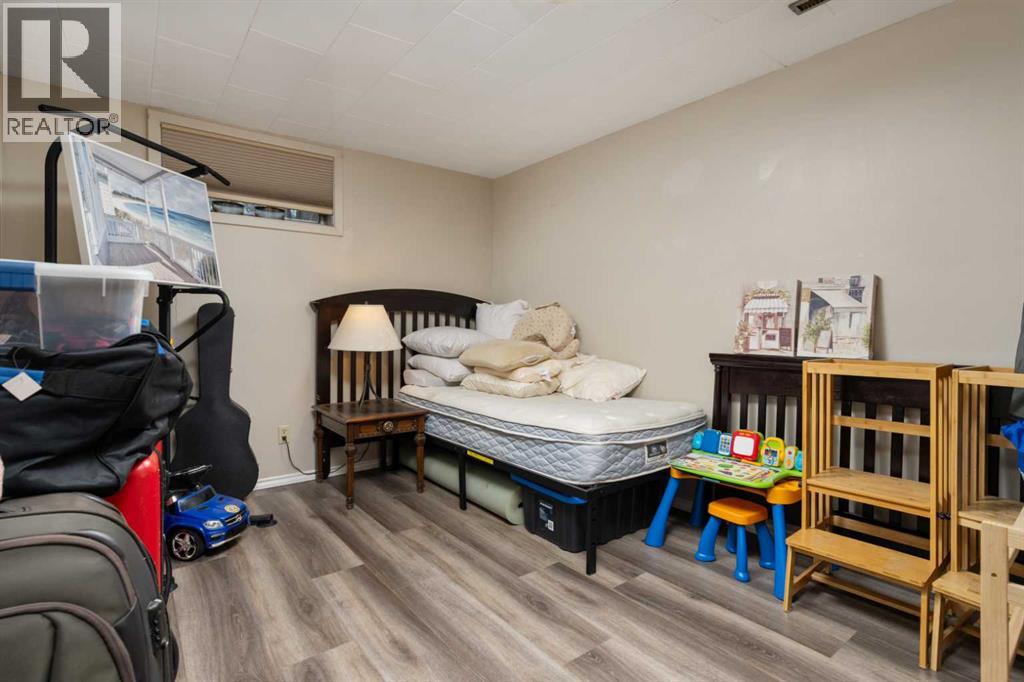 2 Grand Park Crescent, Camrose, Alberta  T4V 2K4 - Photo 21 - A2275247