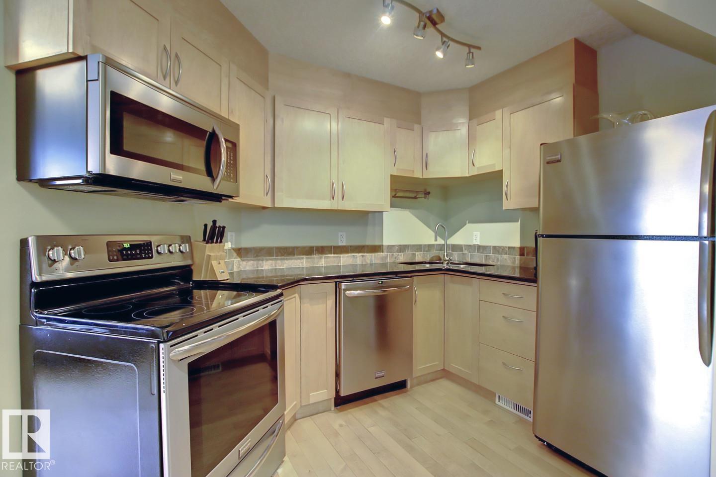 12304 108 Av Nw, Edmonton, Alberta  T5M 2B4 - Photo 11 - E4470040