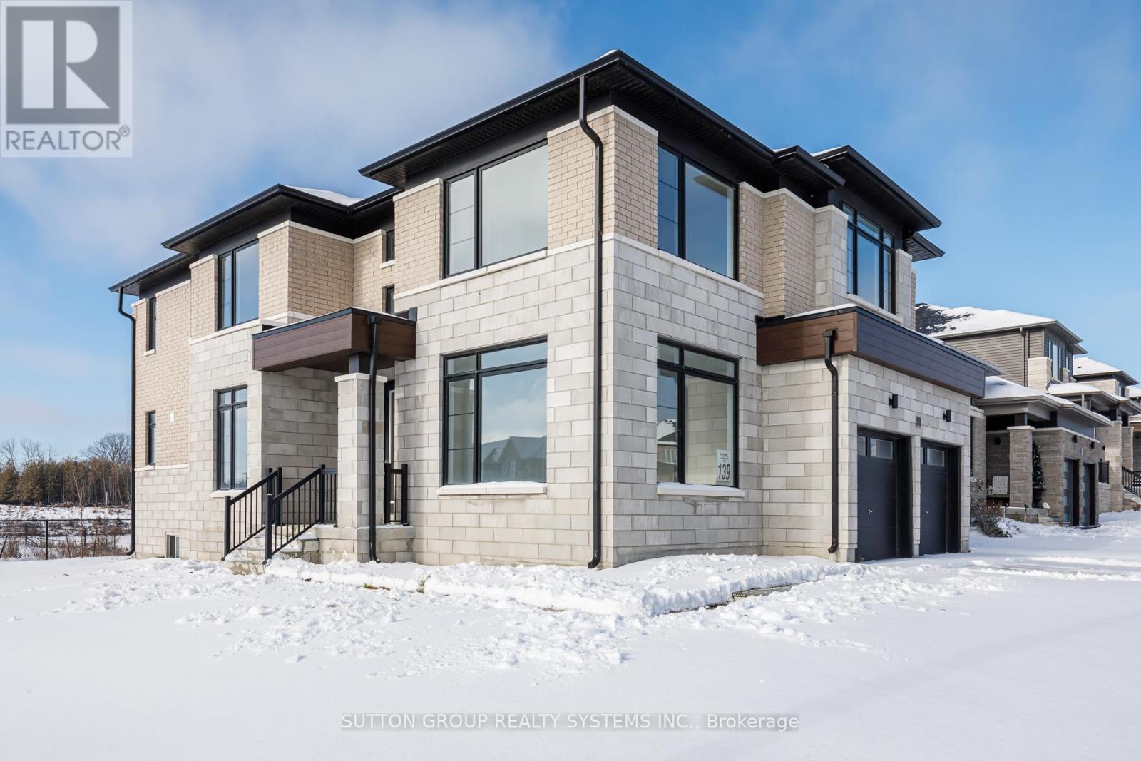 31 Nicort Road, Wasaga Beach, Ontario  L9Z 0N1 - Photo 2 - S12697558